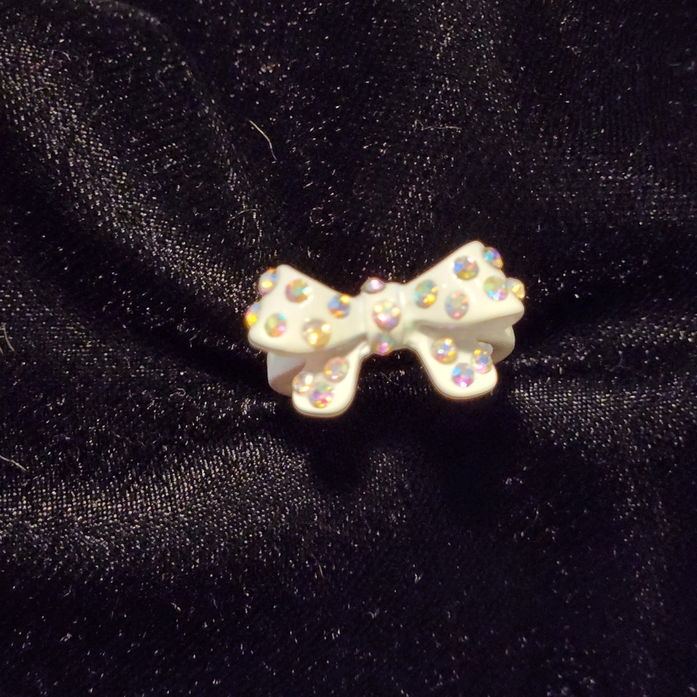 JewelMint Take a Bow Ring